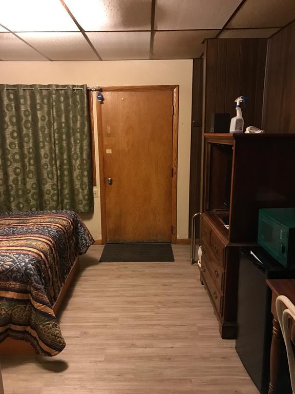 Lakeview Motel Two Rivers ภายนอก รูปภาพ